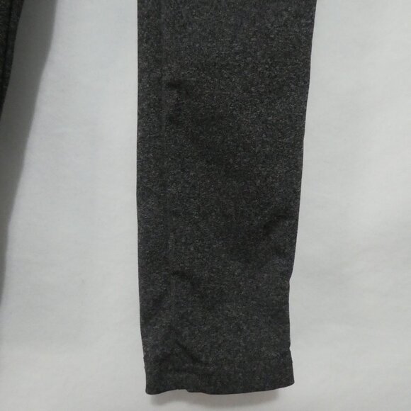 PUMA | size 6x | Charcoal Leggings | Purple Puma Logo on leg - Picture 8 of 16